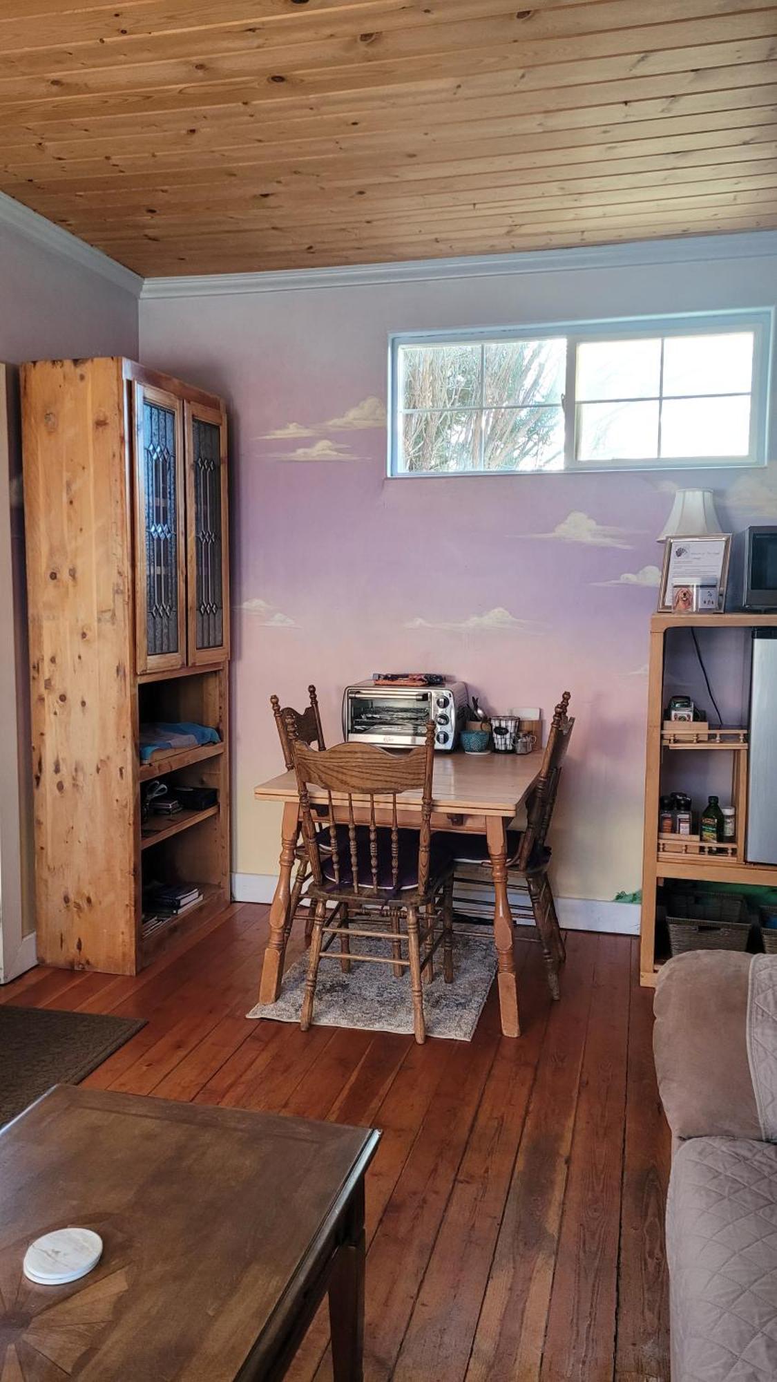 Angel Cottage With A Sauna Or The Cozy With A Jacuzzi Tub, Both Are Studios With A View Of Mount Shasta Szoba fotó